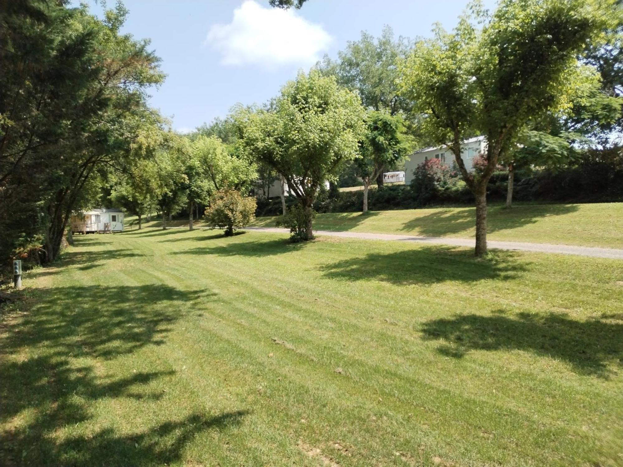 Camping Nature Le Valenty Mobil-Home-Dordogne Panoramique Clim Piscine Soturac Exterior photo
